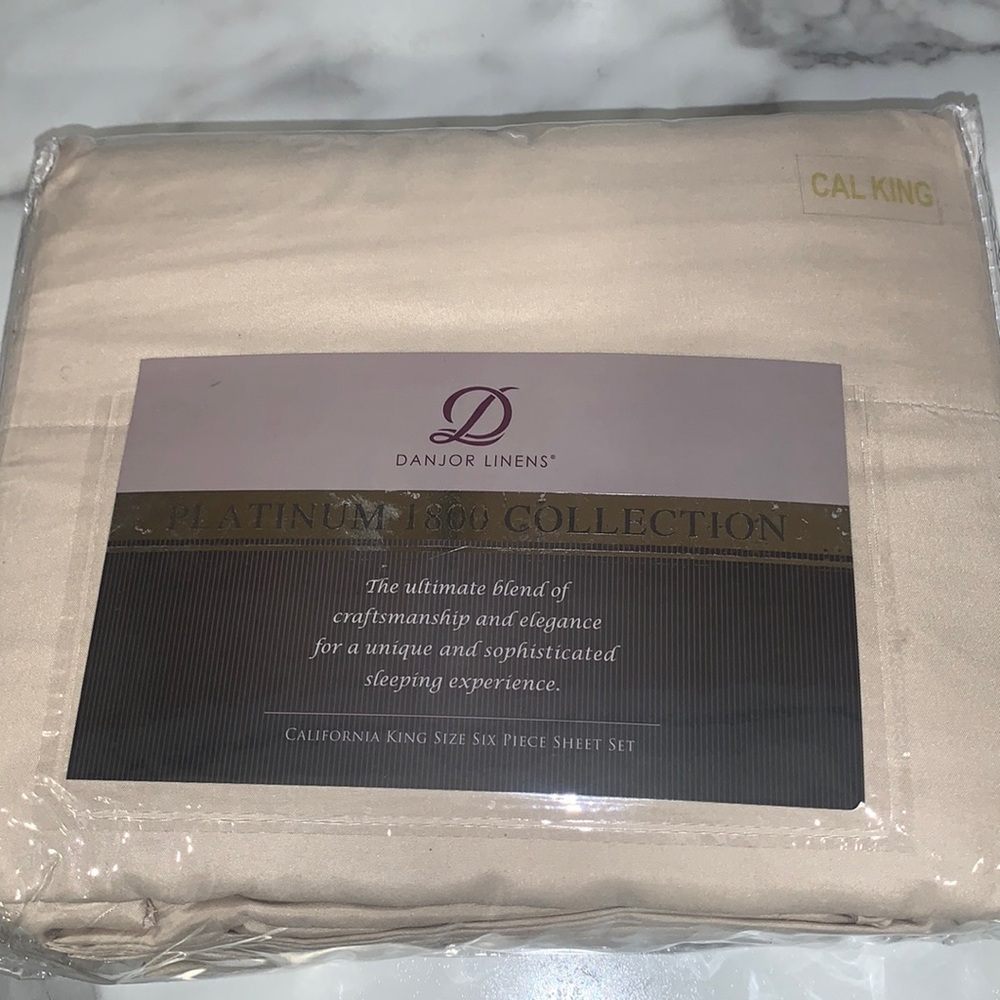 California king size Tan